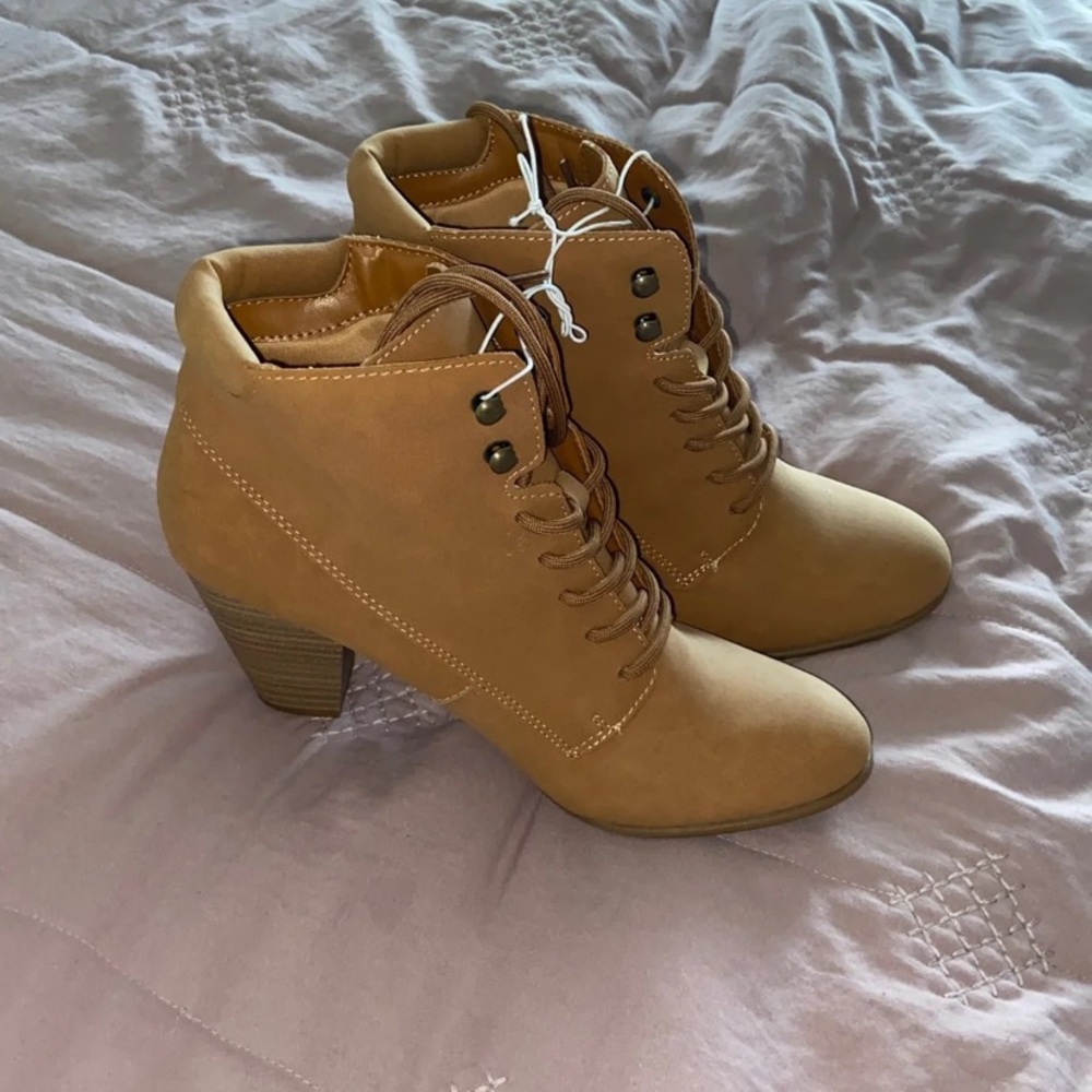 Andiamo Block heels